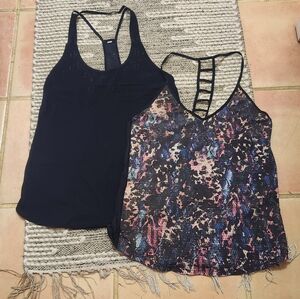 Lululemon Tank Tops X2 Size 2 Small